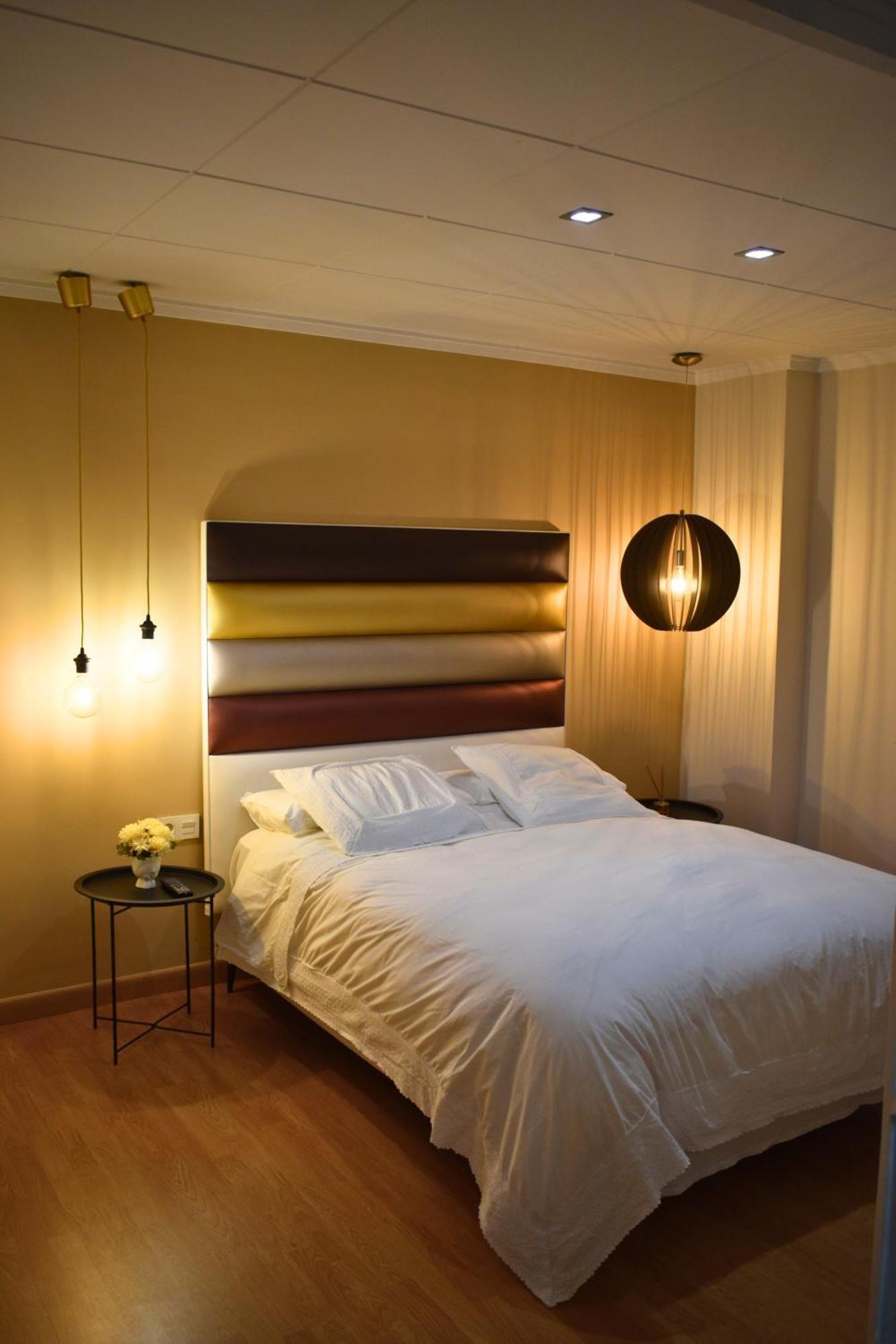Apartment Piso Cercano Plaza San Cayetano En *
